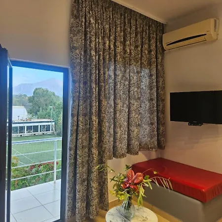 Отель Golden Flower