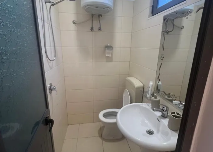 Hotel Golden Flower 3*