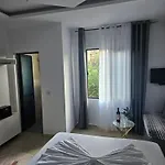 Hotel Golden Flower